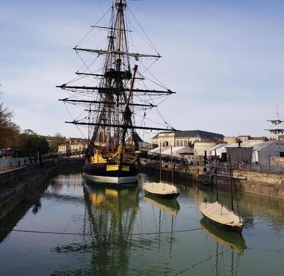 בית מלון כפרי Inn Design  Restaurant L Escale