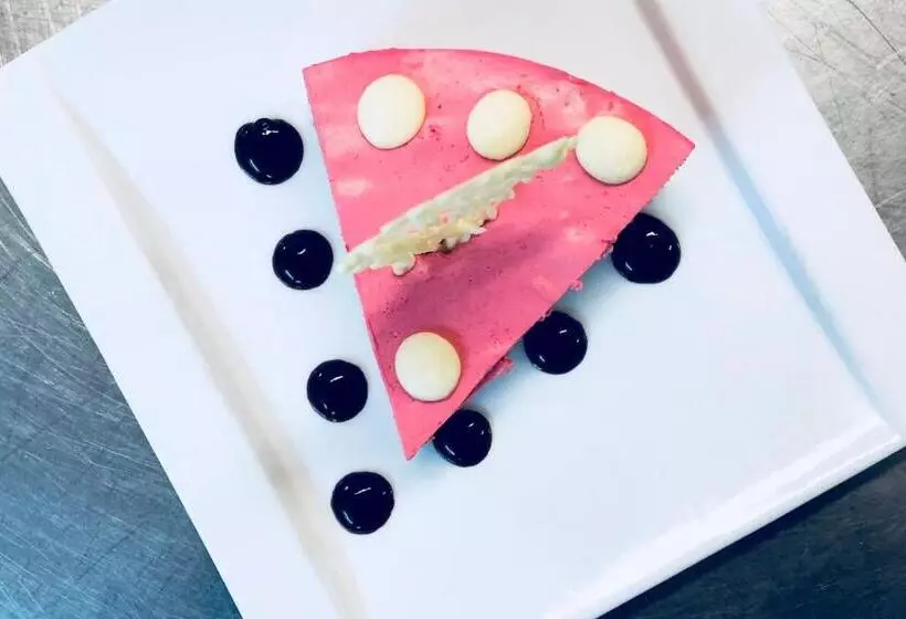 هتل Inn Design  Restaurant L Escale