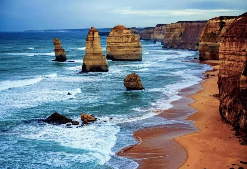 Отель Odyssey Apollo Bay