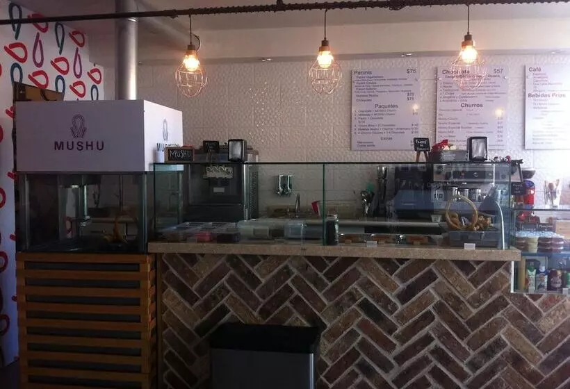 Отель Plaza Morelos