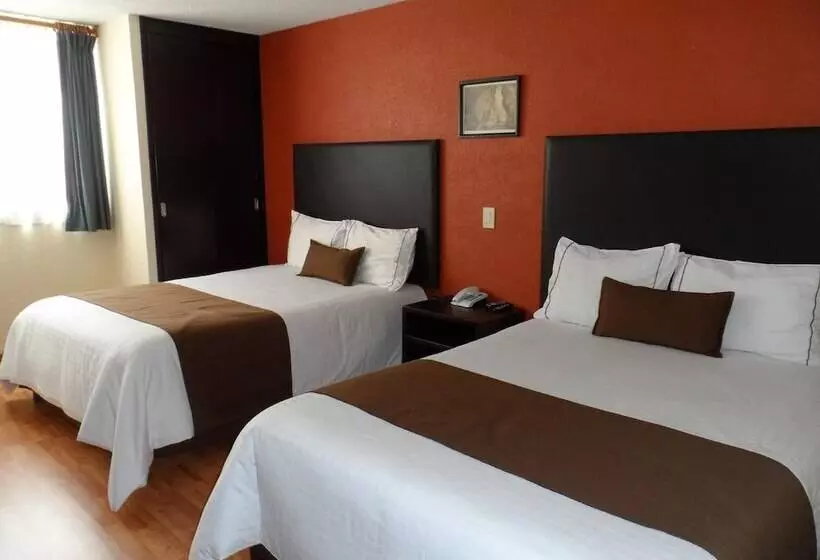 Отель Plaza Morelos