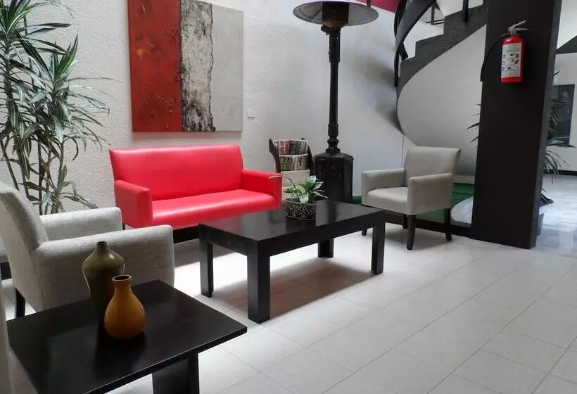 Отель Plaza Morelos