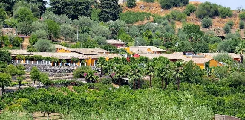 בית מלון כפרי Agriturismo Roccadia