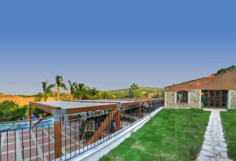 בית מלון כפרי Agriturismo Roccadia
