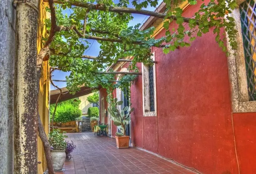 בית מלון כפרי Agriturismo Roccadia