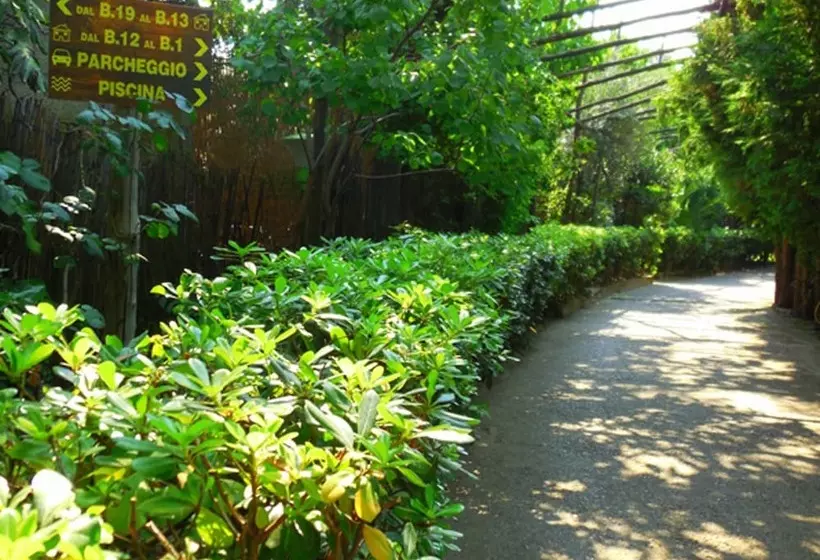 Отель Fiori D Arancio