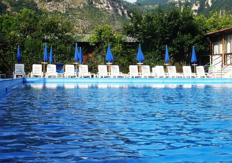 فندق Fiori D Arancio