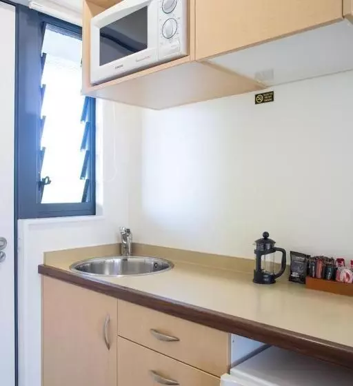 Nautilus Lodge Motel