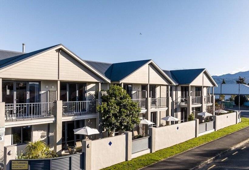 Nautilus Lodge Motel