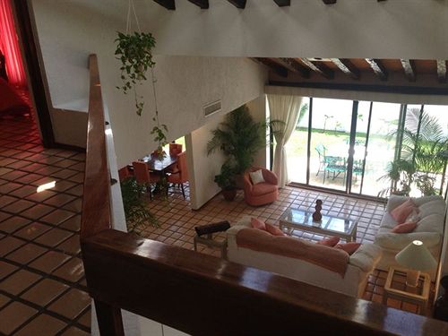 پانسیون Stella Maris Three Bedroom Villa