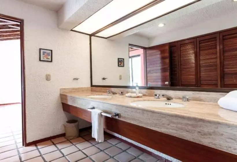 פנסיון Stella Maris Three Bedroom Villa