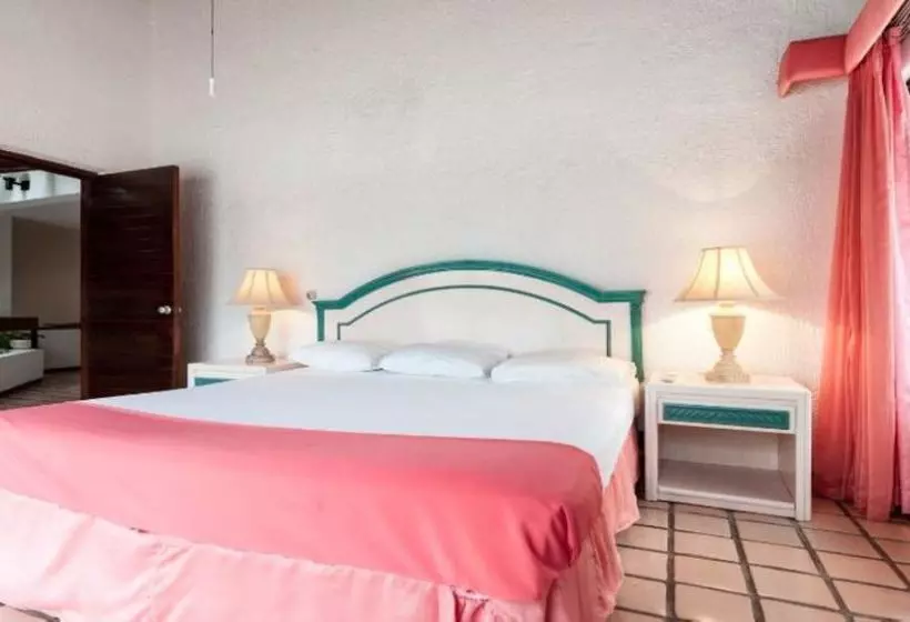 פנסיון Stella Maris Three Bedroom Villa