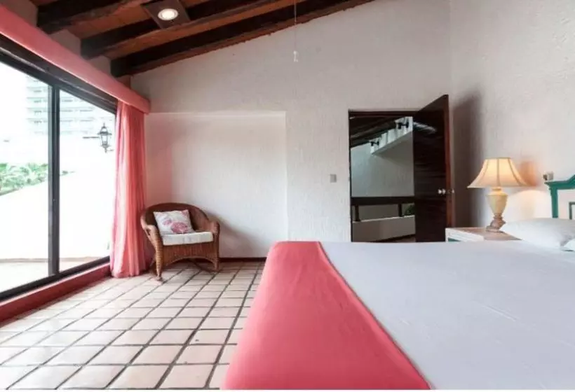 פנסיון Stella Maris Three Bedroom Villa