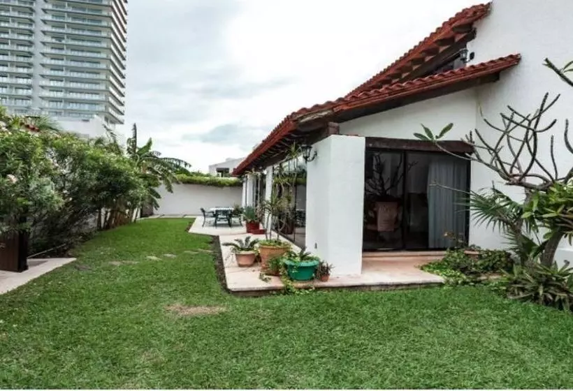 פנסיון Stella Maris Three Bedroom Villa