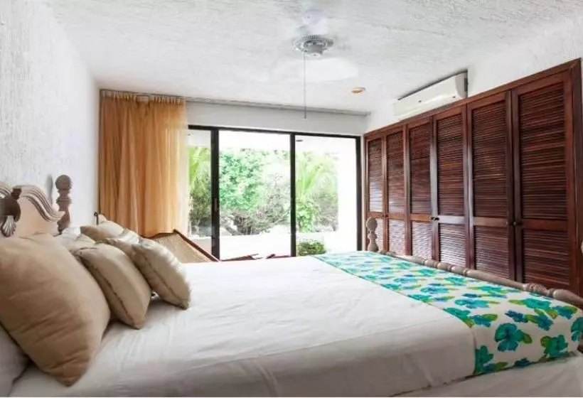 פנסיון Stella Maris Three Bedroom Villa