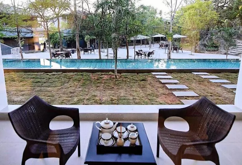 Tatsaraasa Resort & Spa, Udaipur