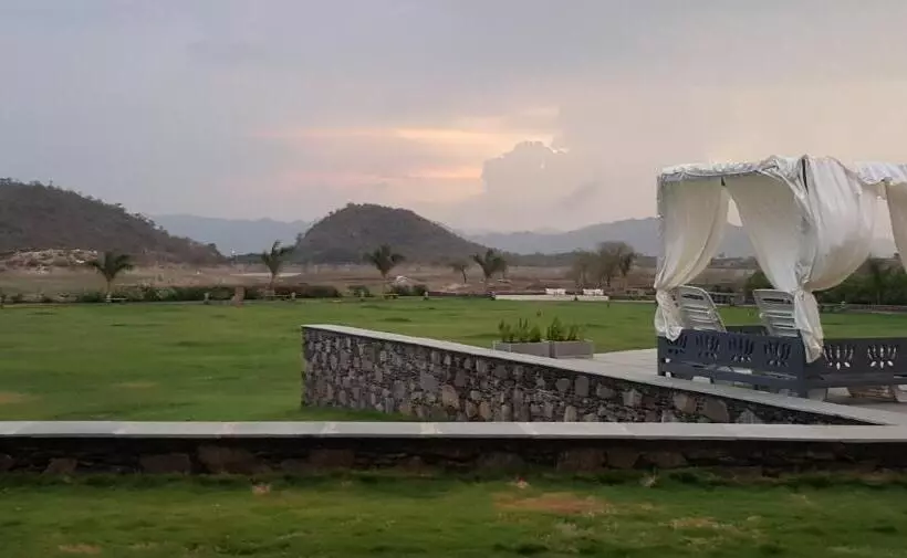 Tatsaraasa Resort & Spa, Udaipur