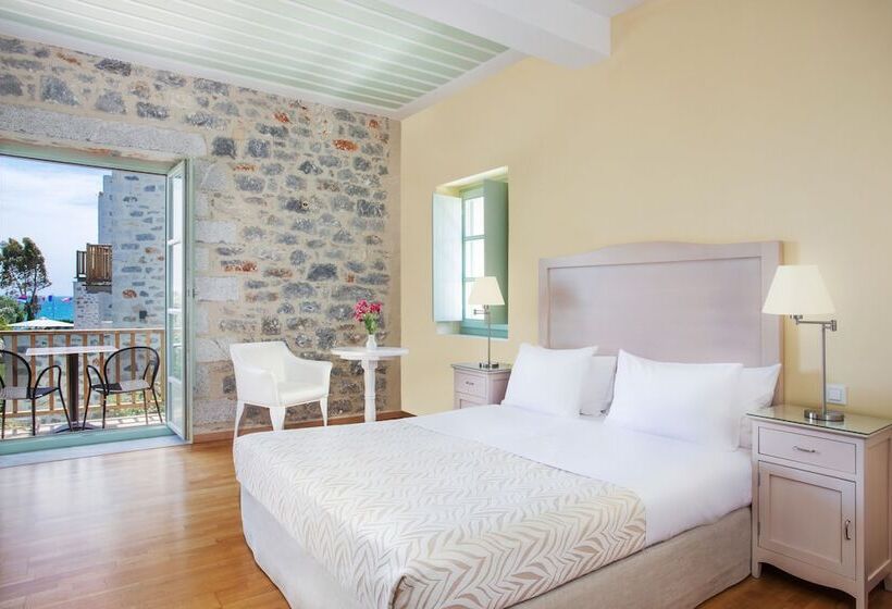 Thirides Beach Resort