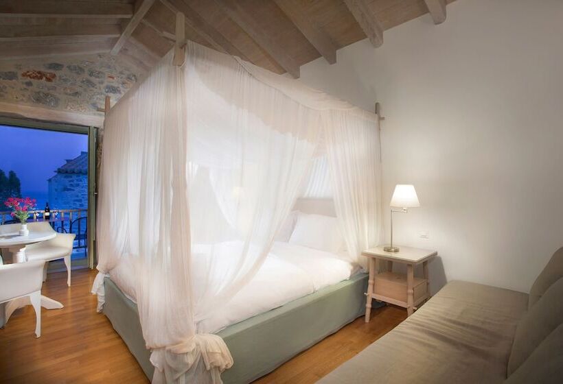 Thirides Beach Resort