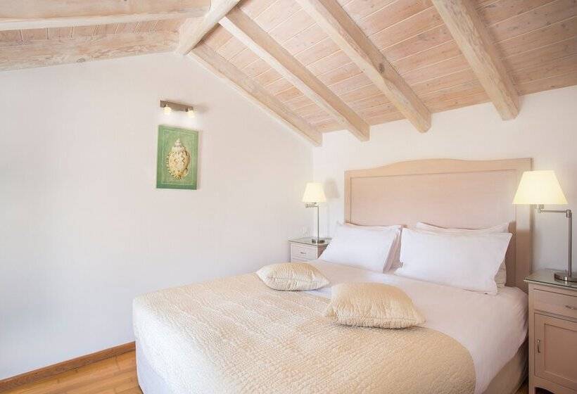 Thirides Beach Resort