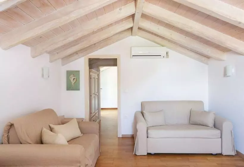 Thirides Beach Resort