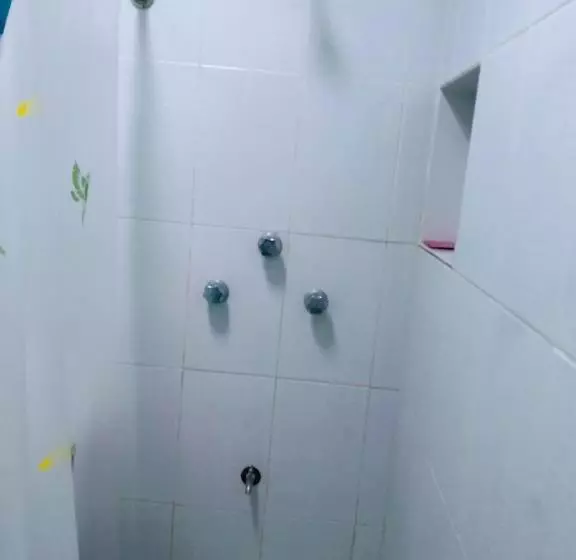 ペンション Casa Ixchel   450m To Downtown, Wifi, Hot Water, Ac