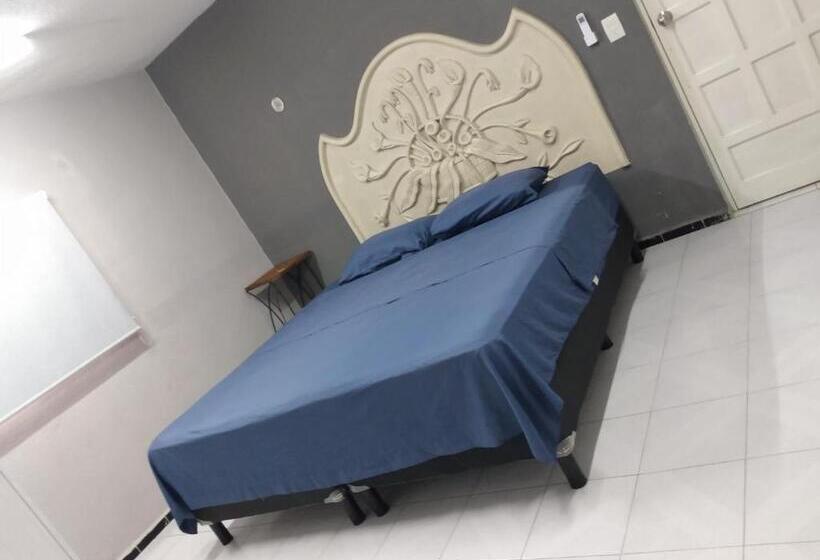 Pensjonat Casa Ixchel   450m To Downtown, Wifi, Hot Water, Ac