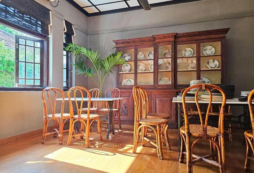 Havelock Place Bungalow