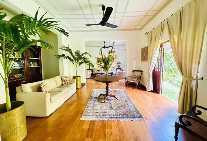 Havelock Place Bungalow