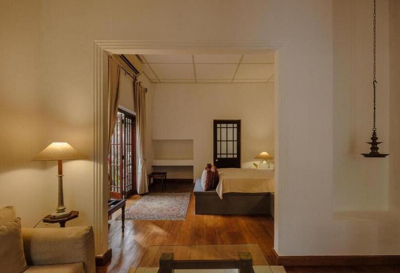 Havelock Place Bungalow