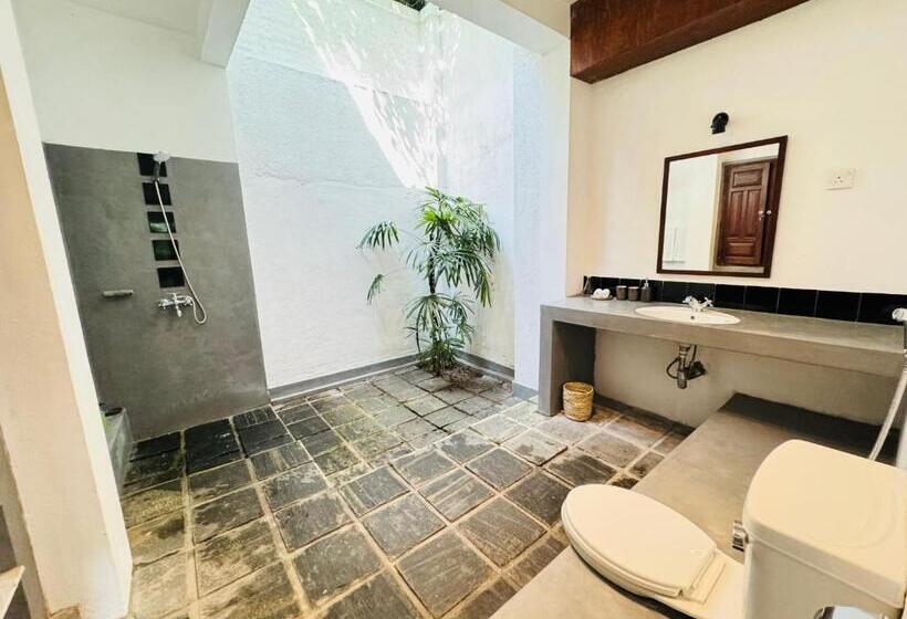 Havelock Place Bungalow