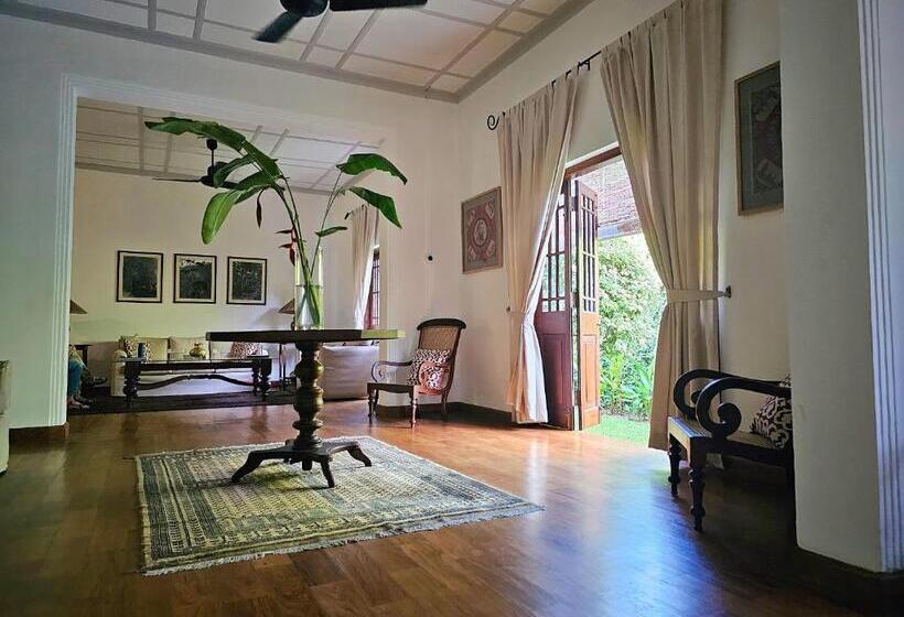 Havelock Place Bungalow