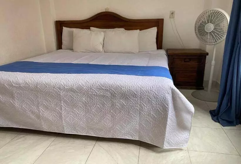 فندق فئة نجمة واحدة Nacional