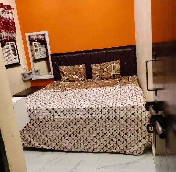 هتل Ganga Monastery