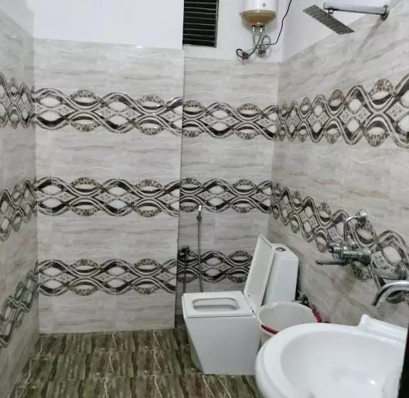 هتل Ganga Monastery