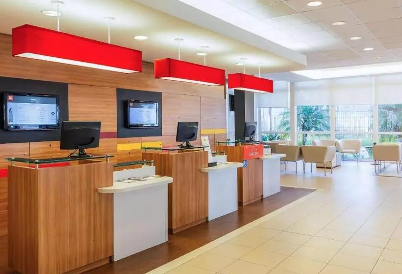 בית מלון כפרי Ibis Canoas Shopping