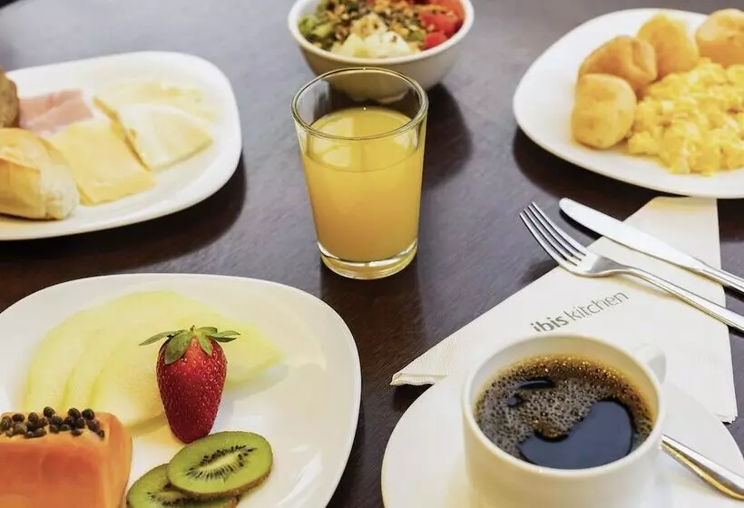 בית מלון כפרי Ibis Canoas Shopping