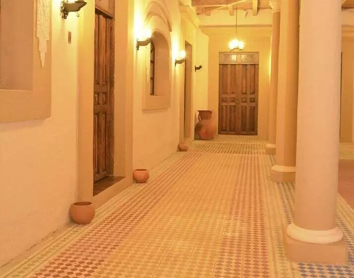 Отель La Capilla