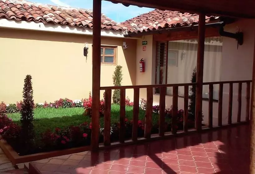 Отель La Capilla