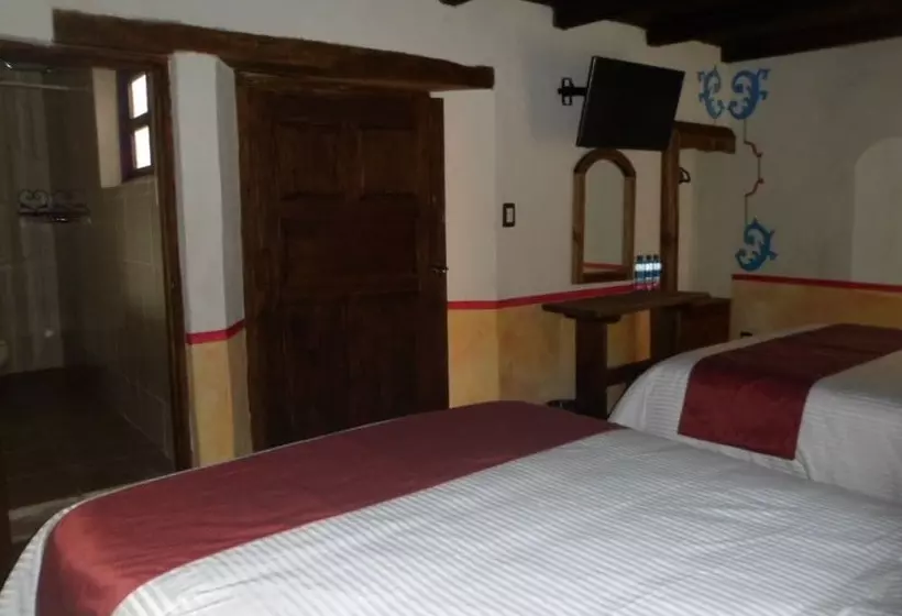 Отель La Capilla