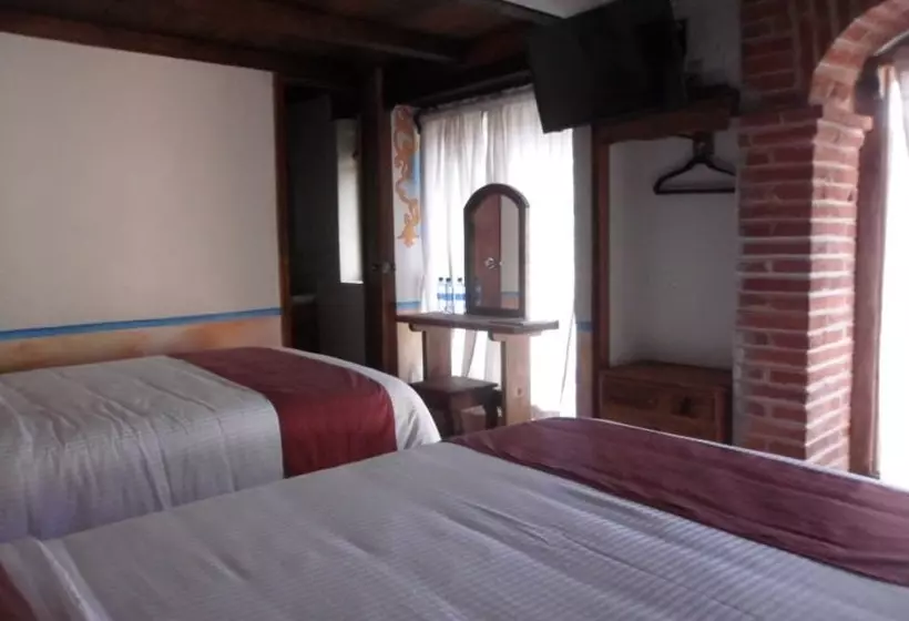 Отель La Capilla