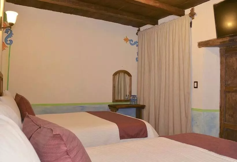 Отель La Capilla