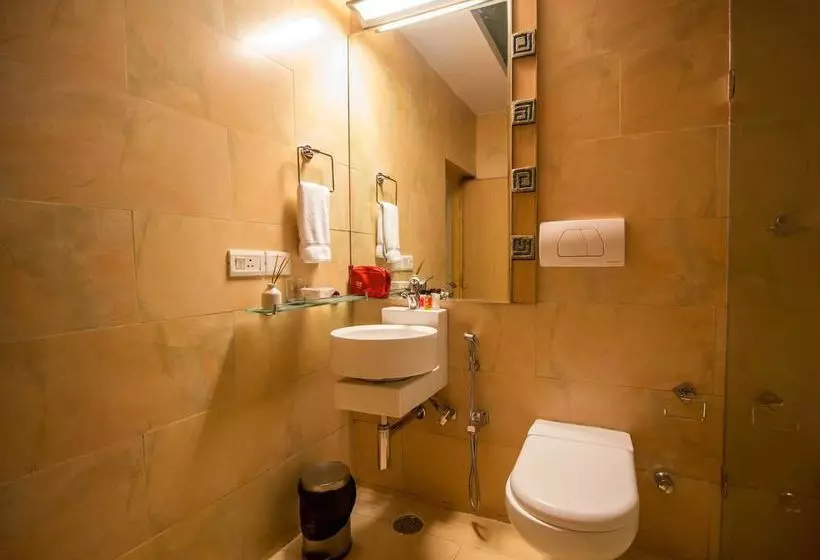 ホテル Oyo Apartments Beach Road