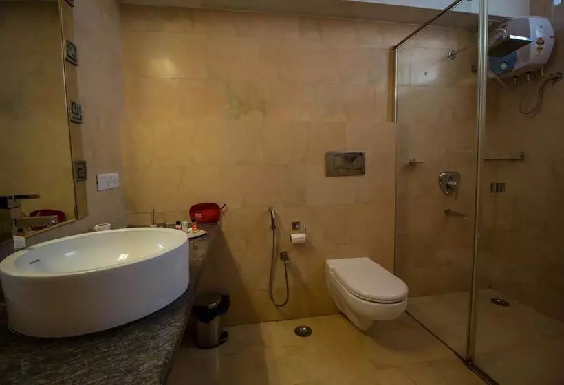 ホテル Oyo Apartments Beach Road