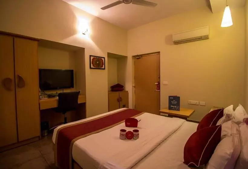 ホテル Oyo Apartments Beach Road