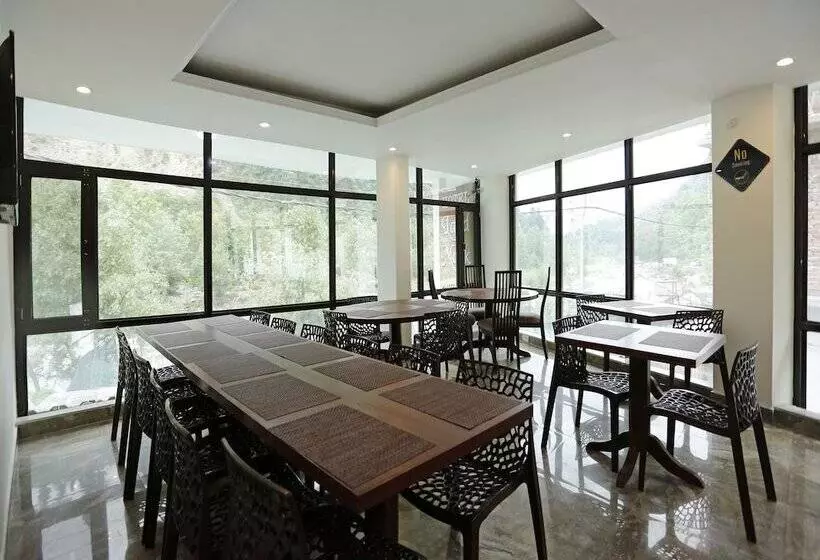 ホテル Oyo Premium Green Tax Barrier Manali