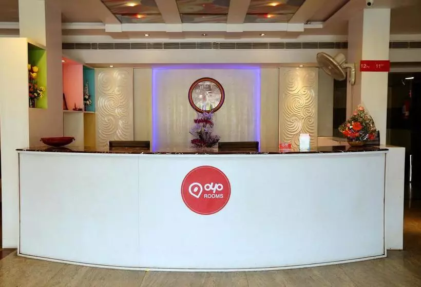 ホテル Oyo Rooms Chandragiri Fort Srivari Mettu