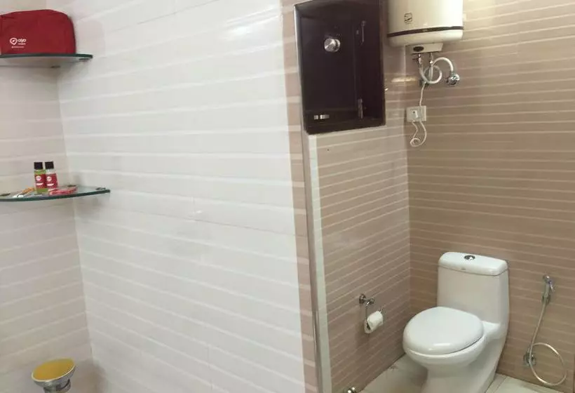 ホテル Oyo Rooms Gaffar Market 1