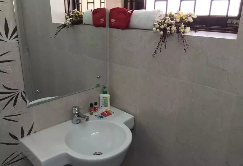 ホテル Oyo Rooms Gaffar Market 1