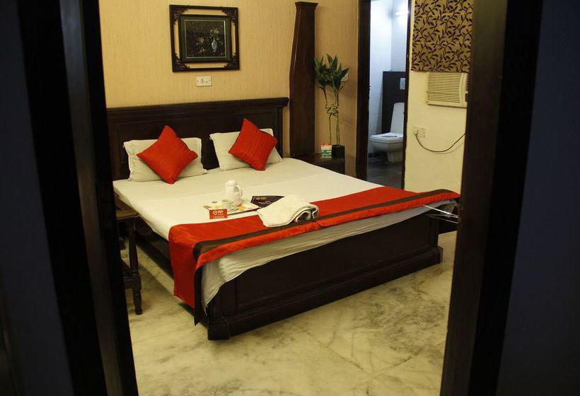 Fotos del hotel Oyo Rooms Gaffar Market 1:  2